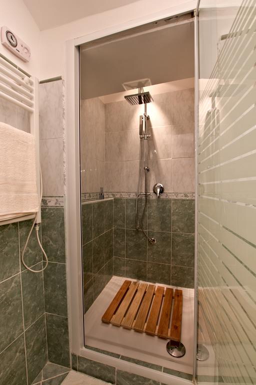 Santacroce Guest House โรม ห้อง รูปภาพ
